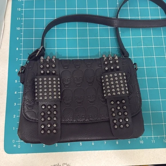 Studded Black Skull Embossed Crossbody Bag Purse Vegan Faux Leather 10x6.5x2 - Picture 11 of 12
